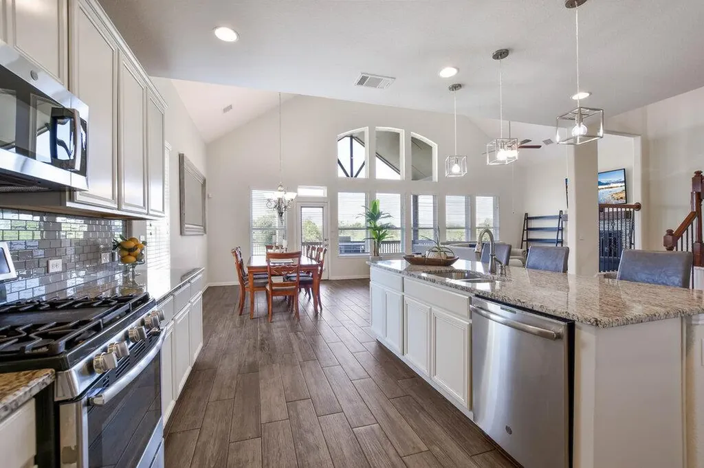 521 Middle Brook Drive Leander TX 78641