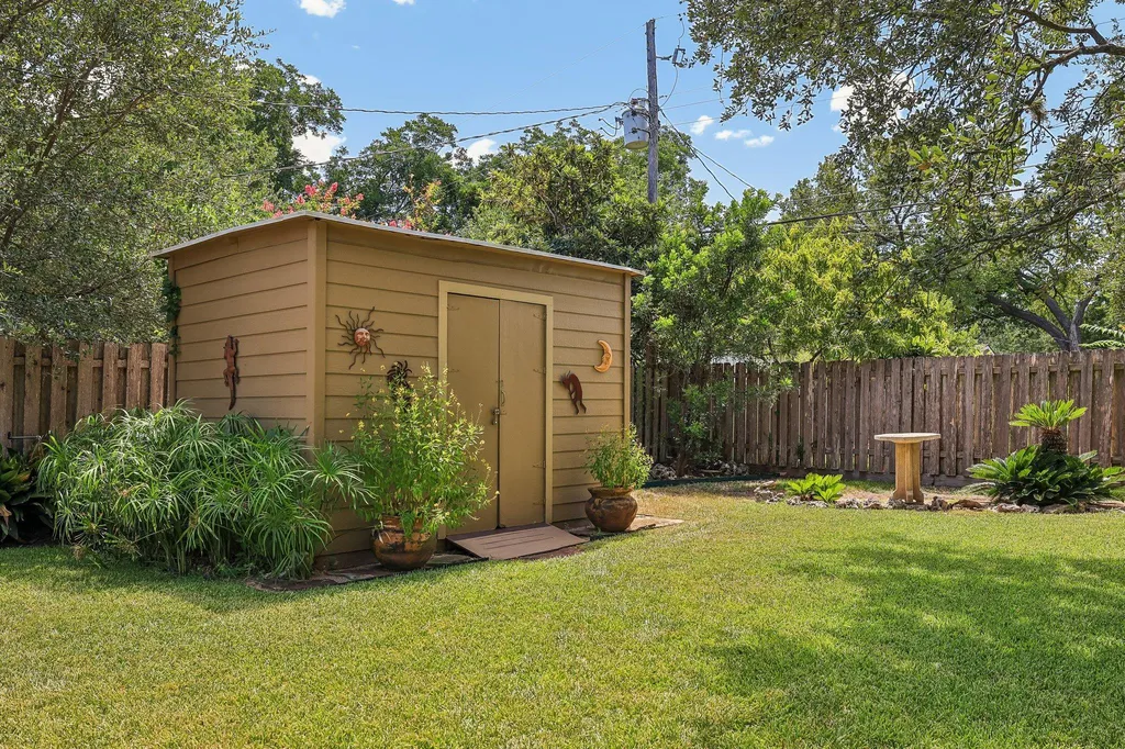6308 Nasco Drive Austin TX 78757