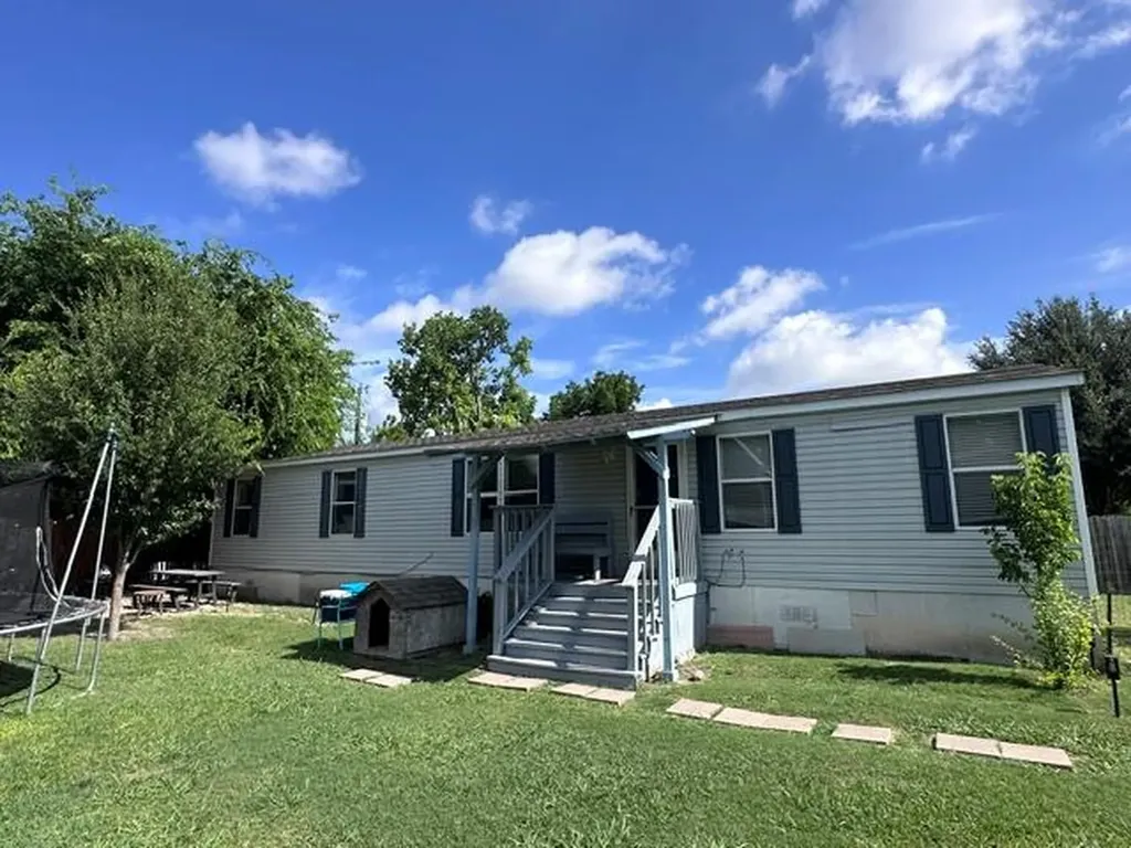 106 Ramirez Street Kyle TX 78640