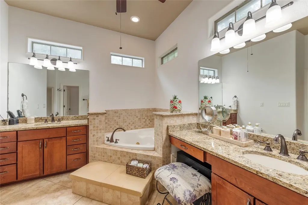 13306 Montview Drive Austin TX 78732