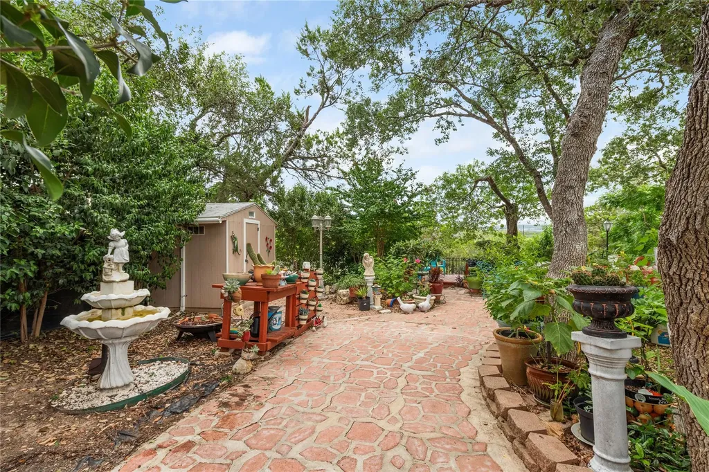 13306 Montview Drive Austin TX 78732