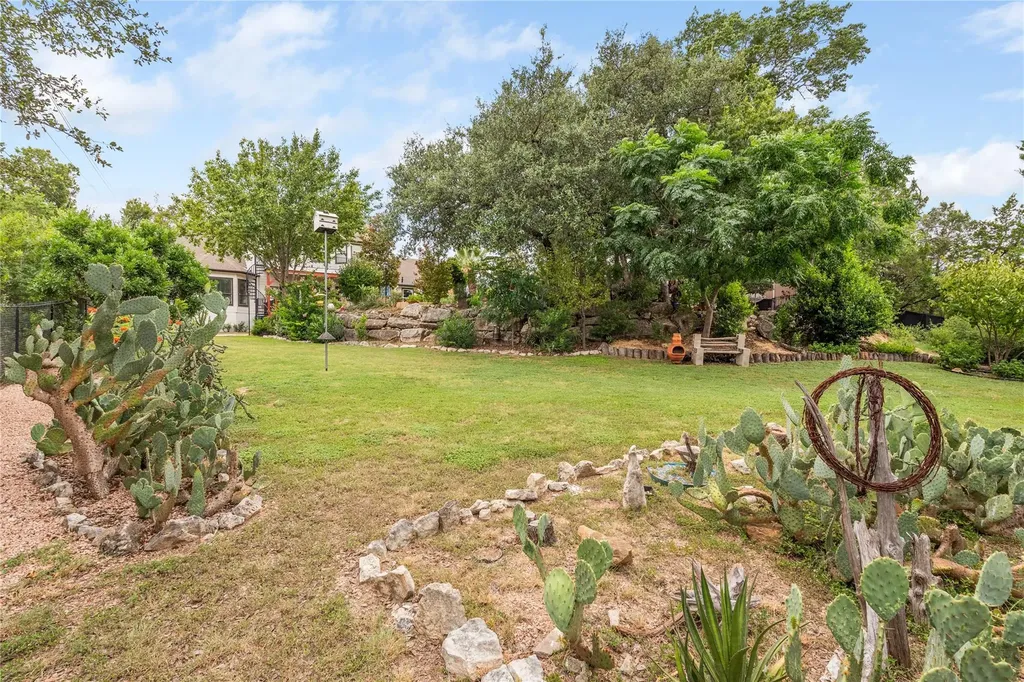 13306 Montview Drive Austin TX 78732