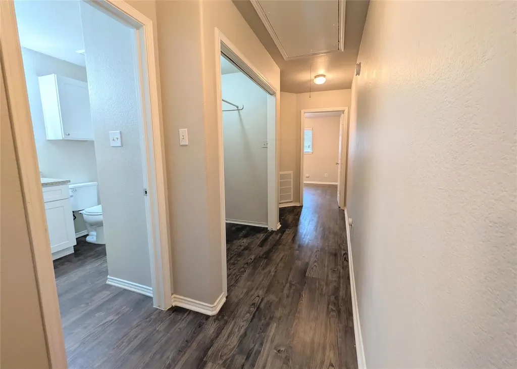8816 Schick Road Austin TX 78729