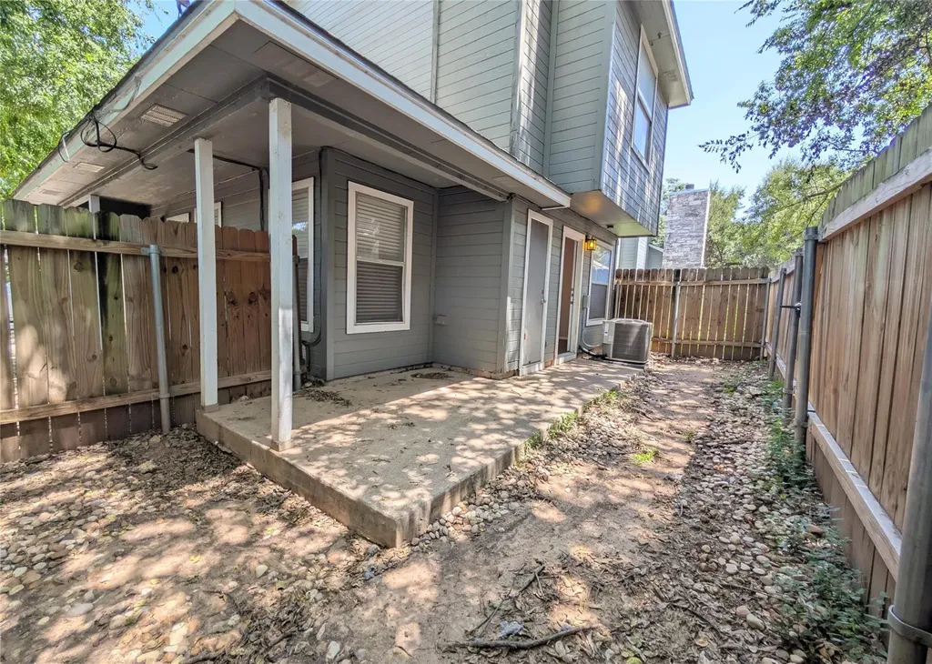 8816 Schick Road Austin TX 78729