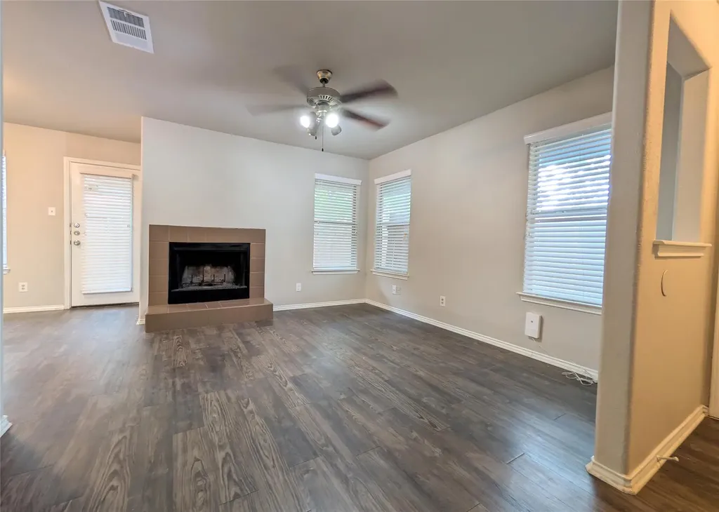 8816 Schick Road Austin TX 78729