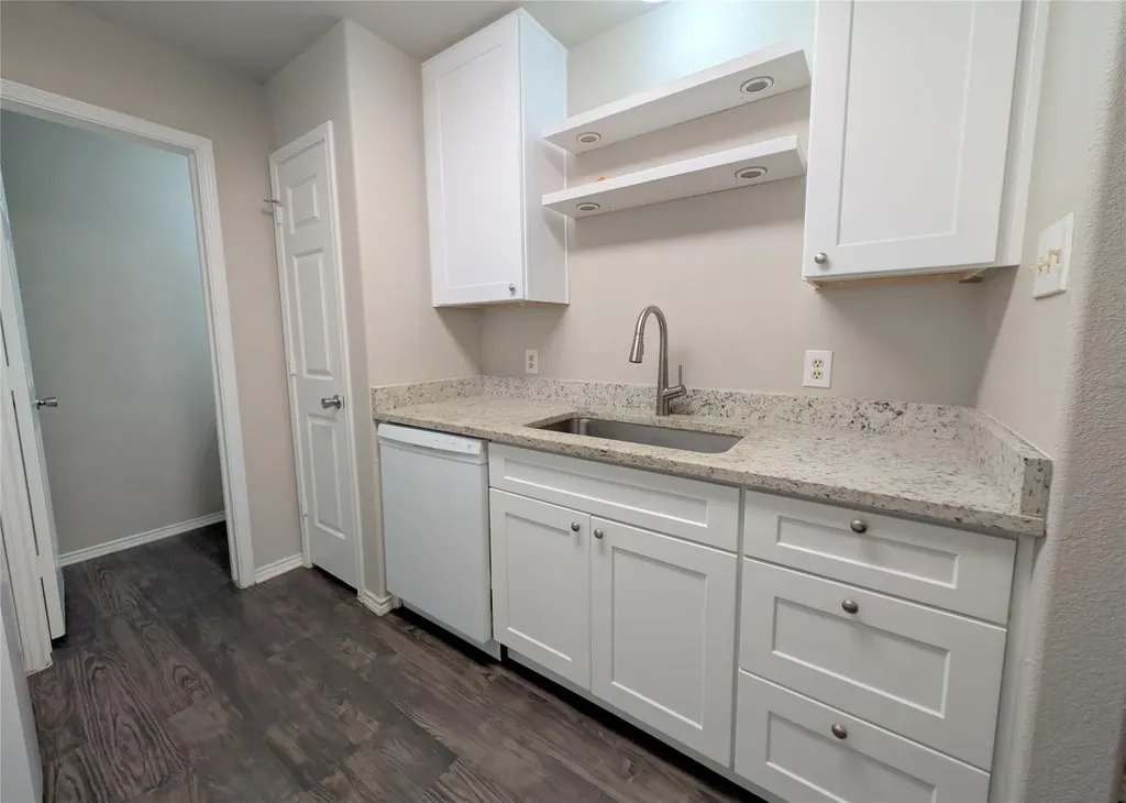 8816 Schick Road Austin TX 78729