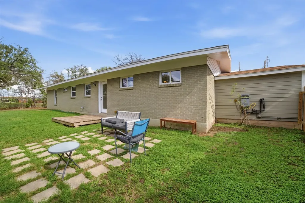 5510 Manor Road Austin TX 78723
