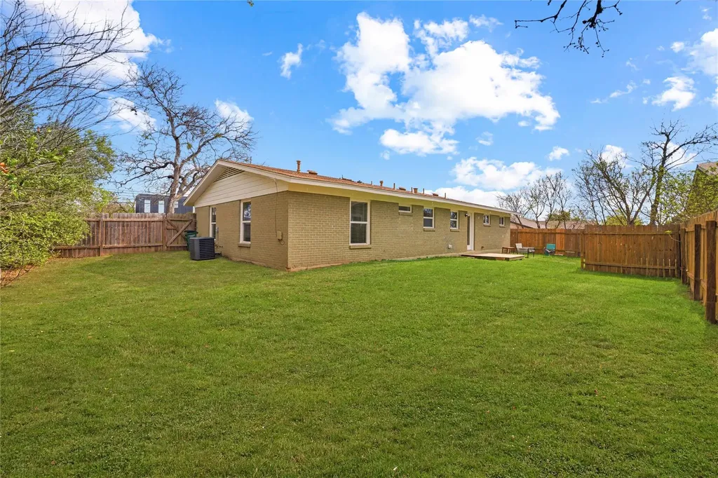 5510 Manor Road Austin TX 78723