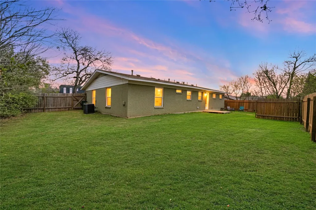 5510 Manor Road Austin TX 78723