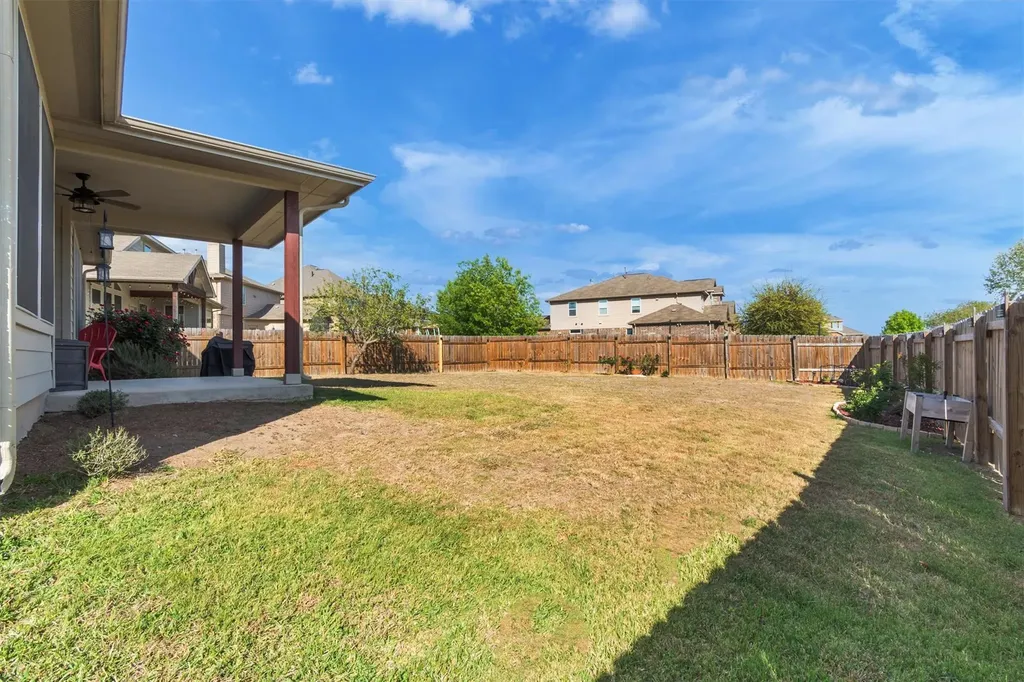 114 Hazy Sunshine Way Buda TX 78610