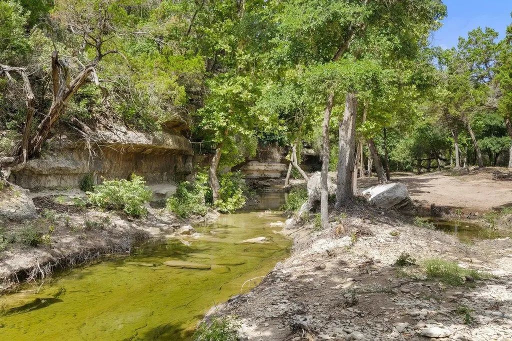 23644 Nameless Road Leander TX 78641