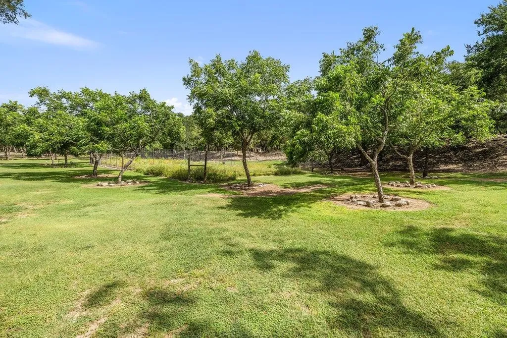 23644 Nameless Road Leander TX 78641