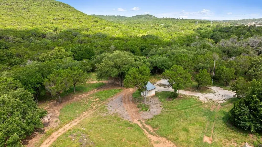 23644 Nameless Road Leander TX 78641