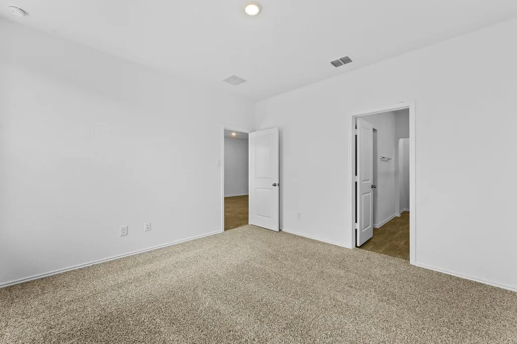 169 Harrison Crossing Kyle TX 78640