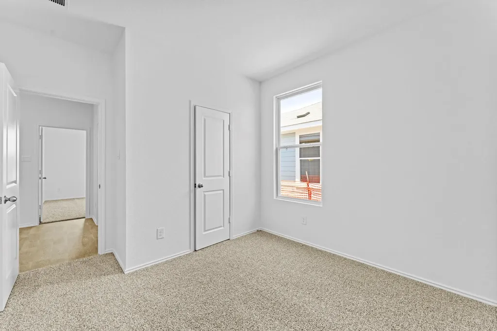 169 Harrison Crossing Kyle TX 78640