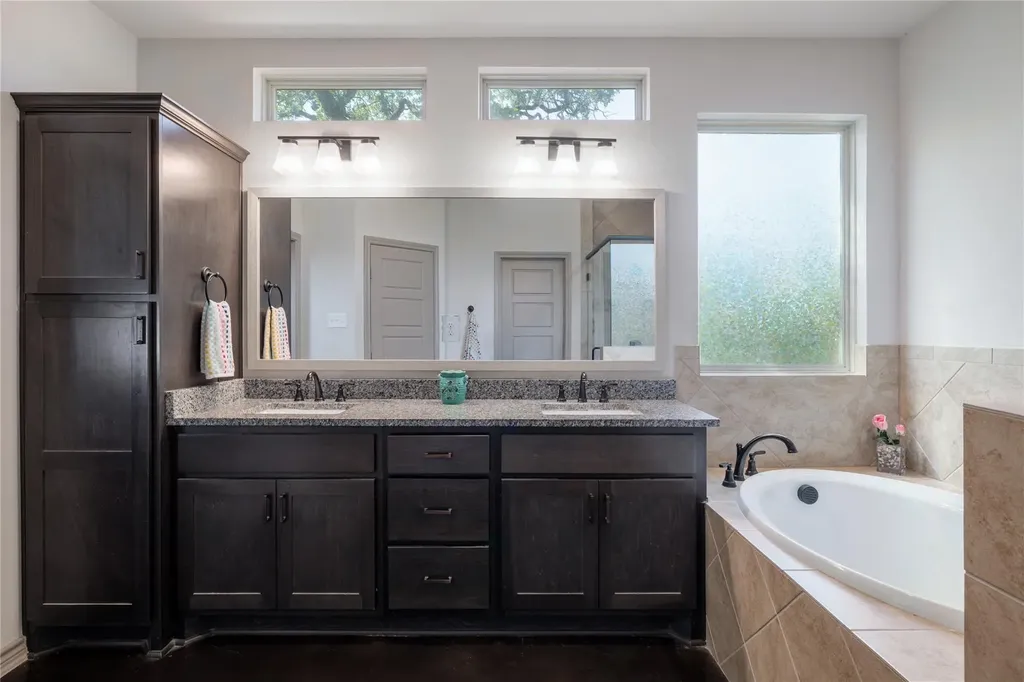 121 Esperanza Petal Pass Liberty Hill TX 78642