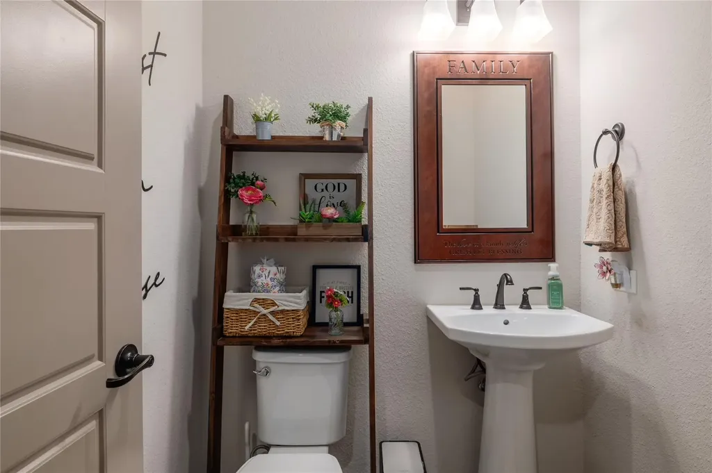 121 Esperanza Petal Pass Liberty Hill TX 78642
