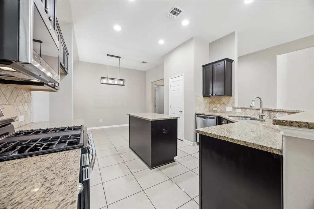 2220 Lookout Range Drive Leander TX 78641