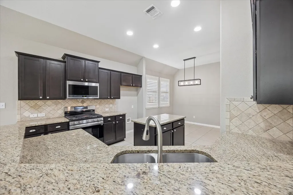 2220 Lookout Range Drive Leander TX 78641