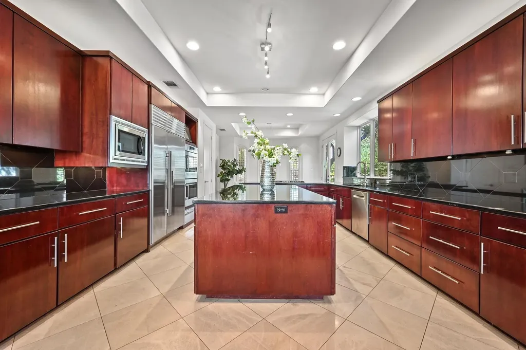 405 Barrett Lane Austin TX 78733
