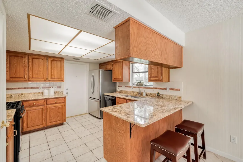 12015 Carmel Park Lane Austin TX 78727