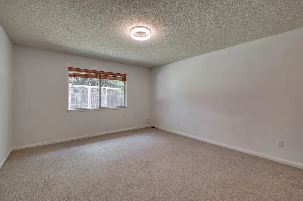 12015 Carmel Park Lane Austin TX 78727