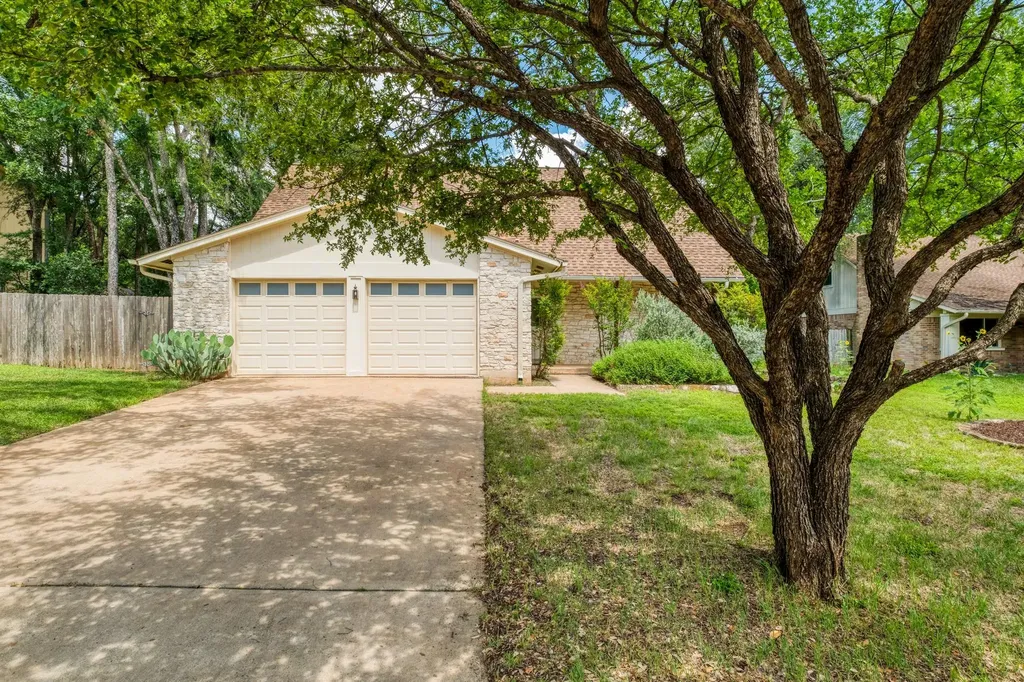 12015 Carmel Park Lane Austin TX 78727