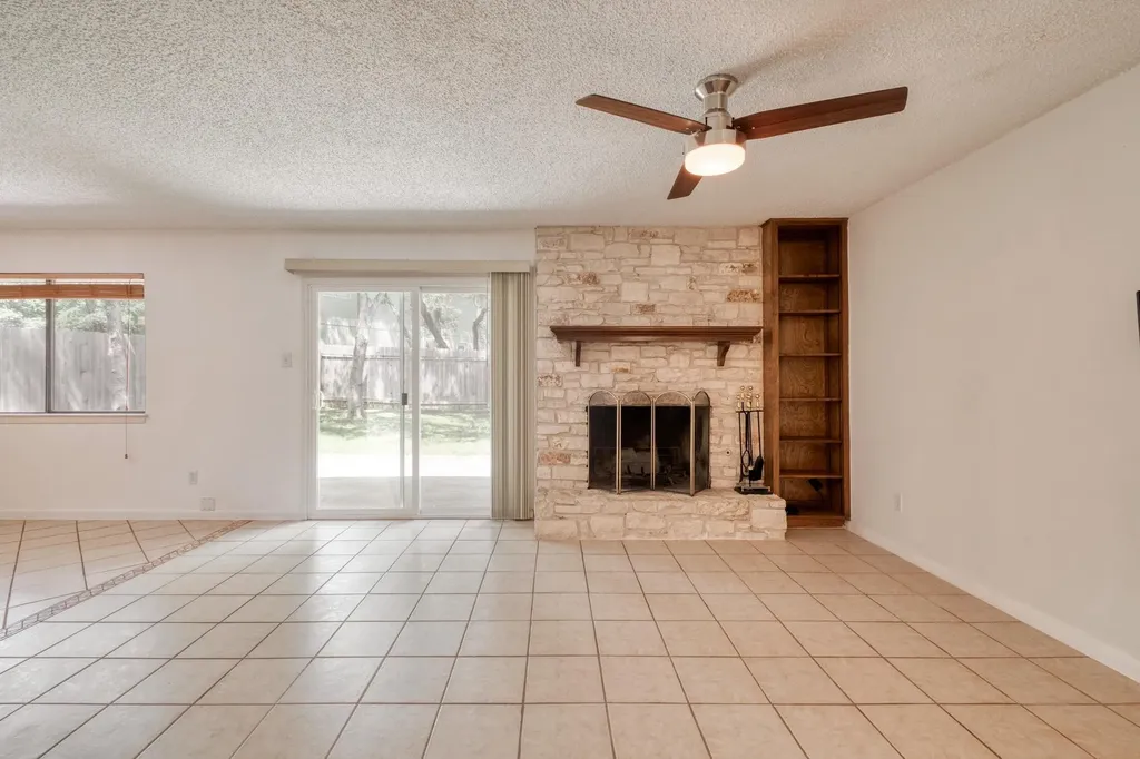 12015 Carmel Park Lane Austin TX 78727