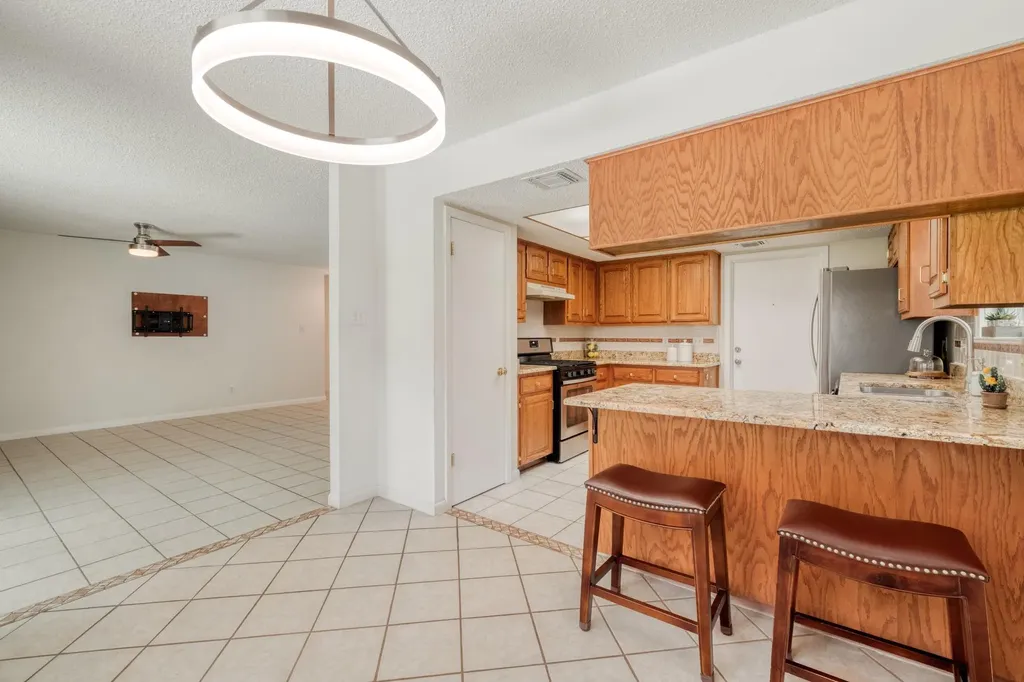12015 Carmel Park Lane Austin TX 78727