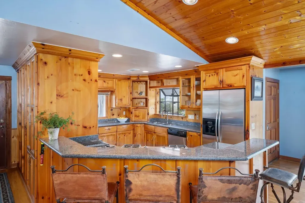 170 Overland Trail W Hunt TX 78024