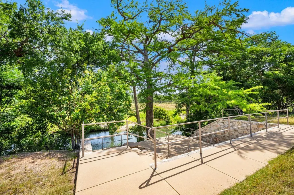 170 Overland Trail W Hunt TX 78024