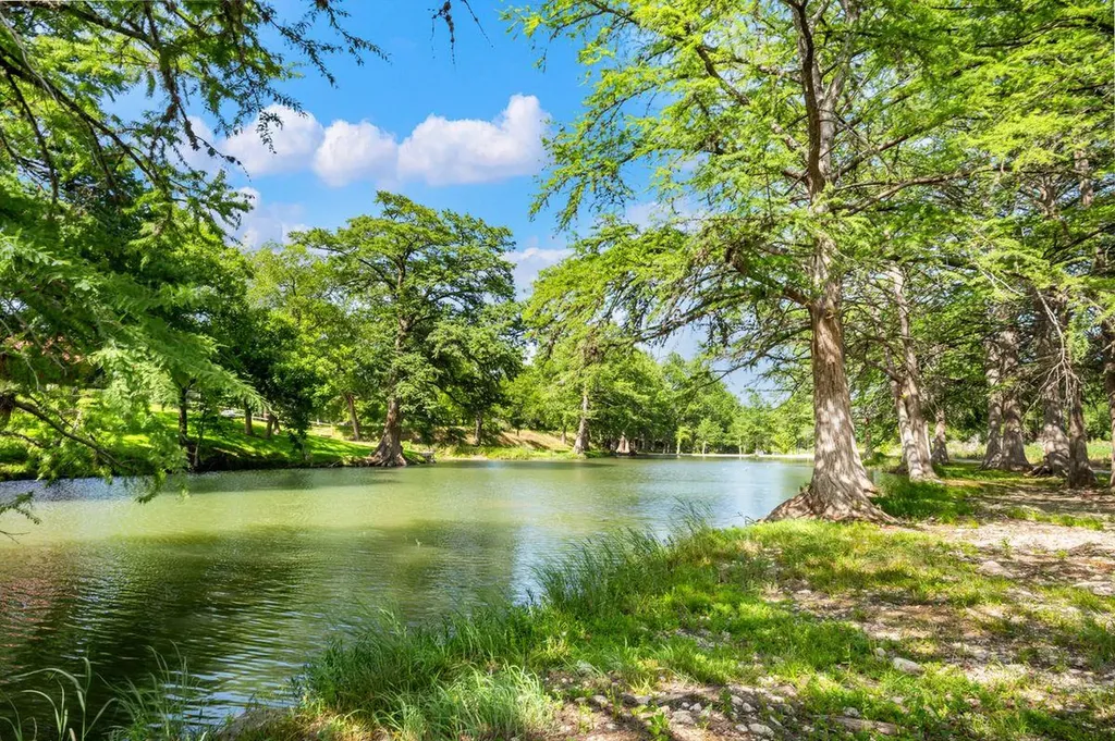 170 Overland Trail W Hunt TX 78024