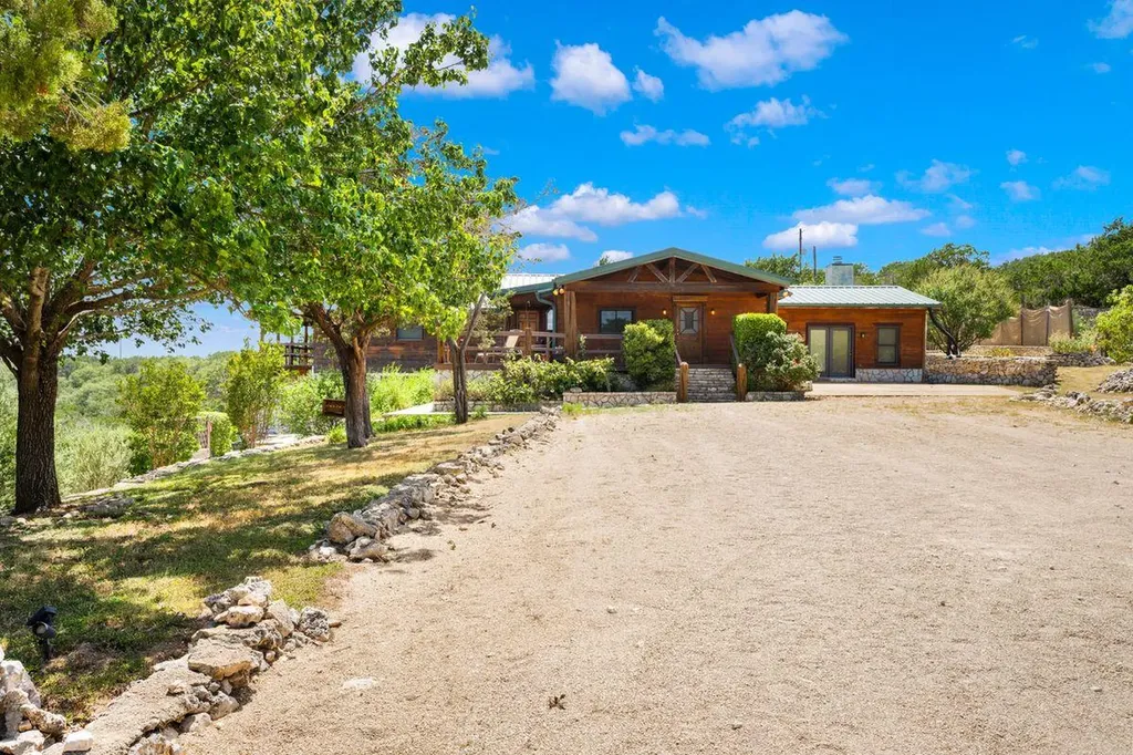 170 Overland Trail W Hunt TX 78024
