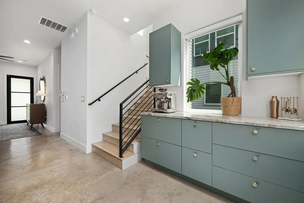 2605 S 2nd Street Austin TX 78704
