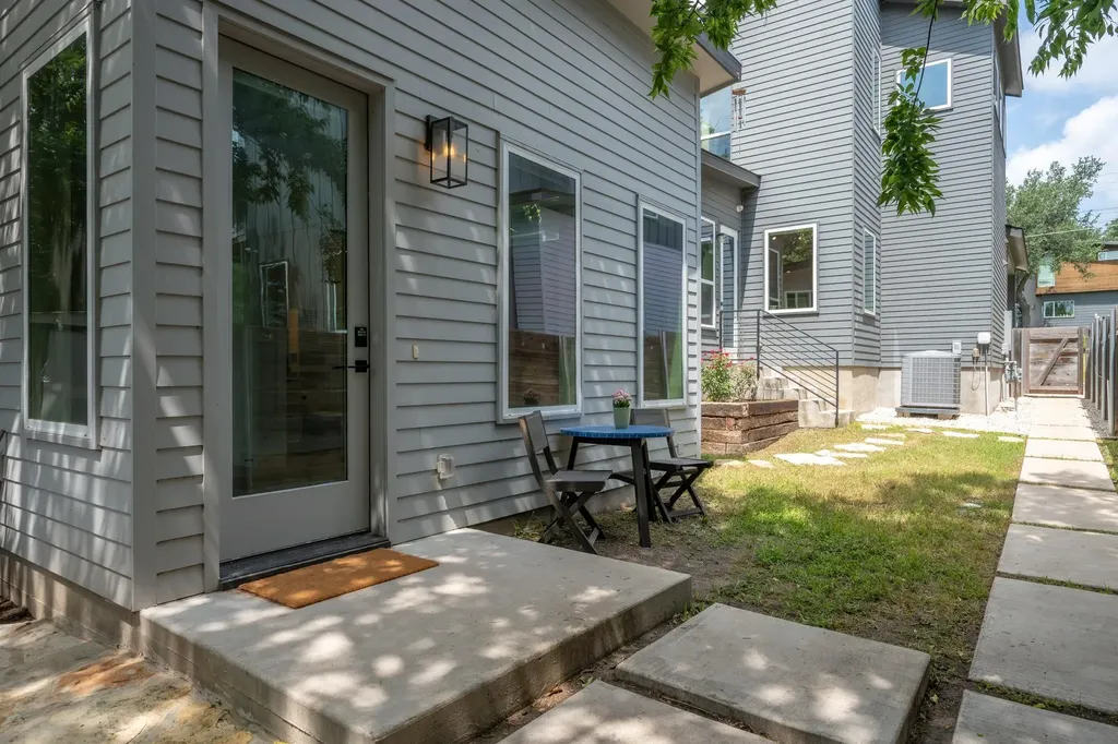 2605 S 2nd Street Austin TX 78704