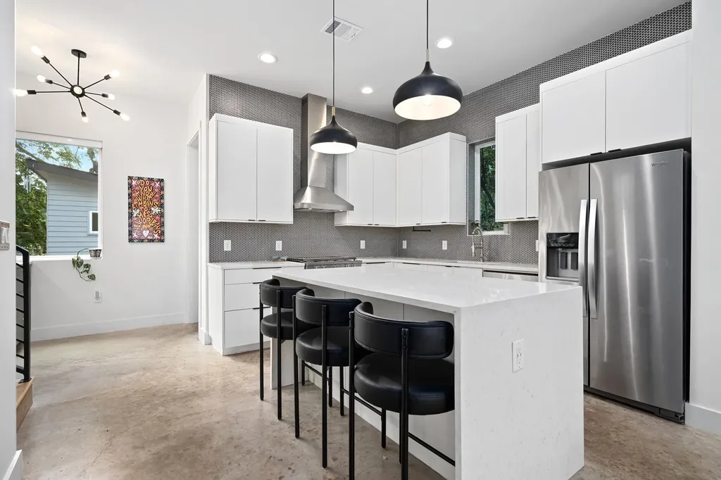 2605 S 2nd Street Austin TX 78704