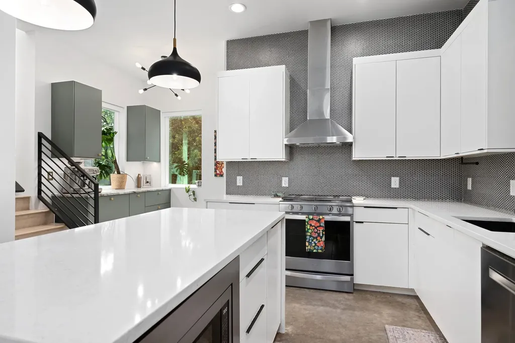 2605 S 2nd Street Austin TX 78704