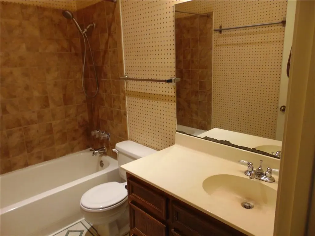 3115 Tom Green Street Austin TX 78705