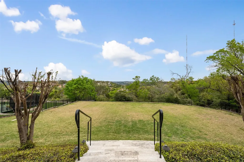 2541 Waymaker Way Austin TX 78746