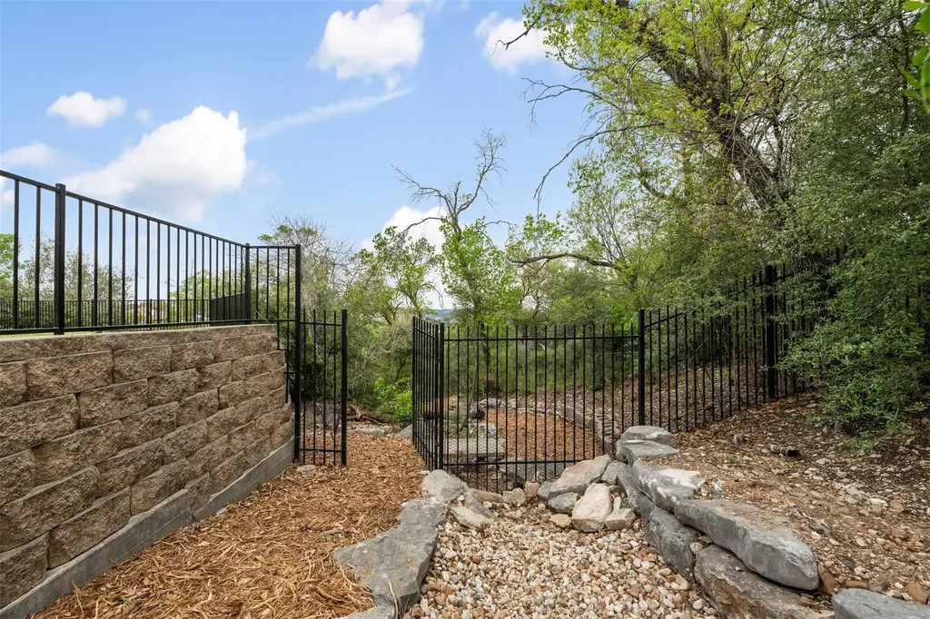 2541 Waymaker Way Austin TX 78746
