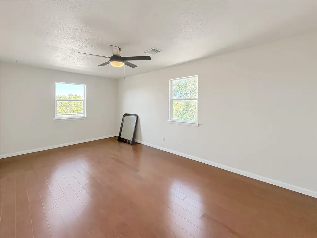 614 Red Oak Woods Canyon Lake TX 78133