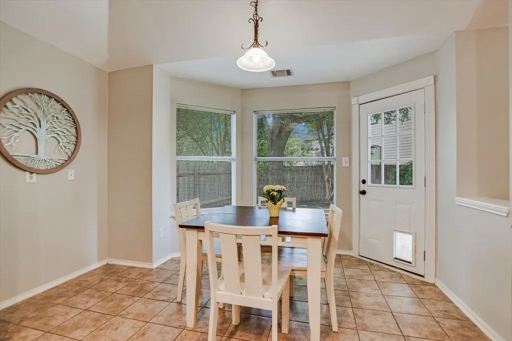 1515 Laurel Oak Loop Round Rock TX 78665