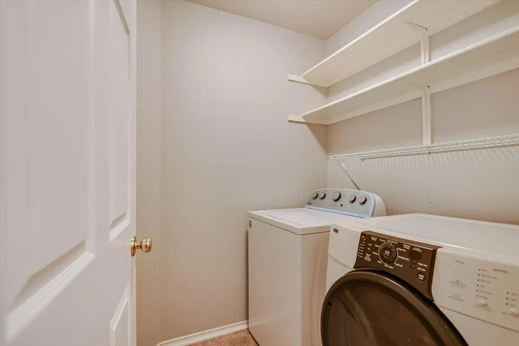 1515 Laurel Oak Loop Round Rock TX 78665