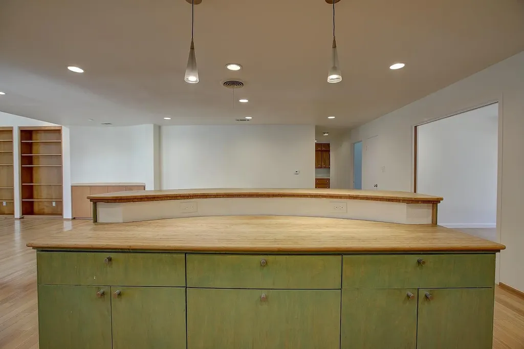 1607 S Elm Street Georgetown TX 78626