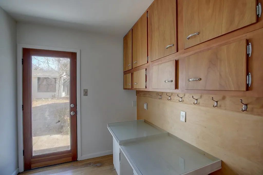 1607 S Elm Street Georgetown TX 78626