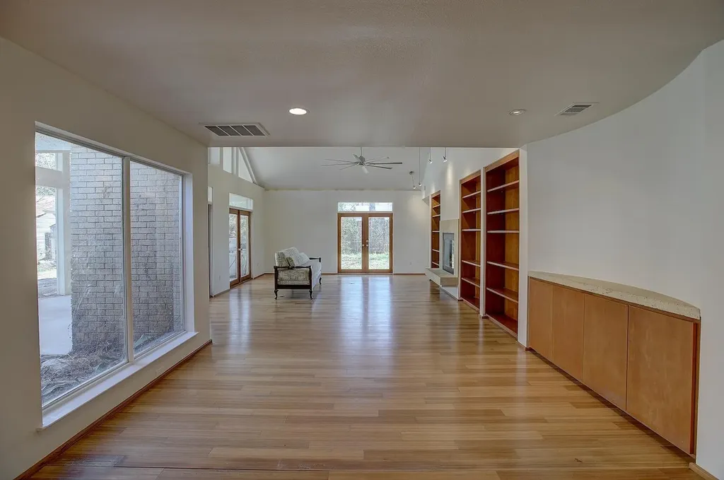 1607 S Elm Street Georgetown TX 78626