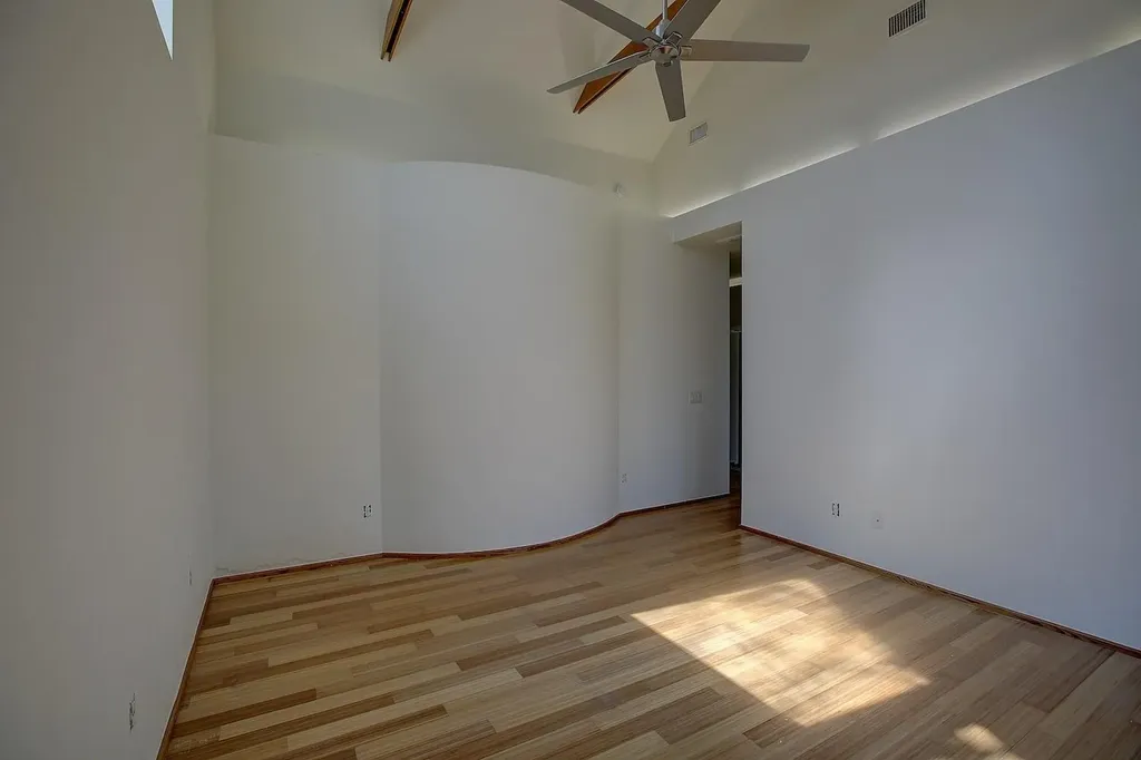 1607 S Elm Street Georgetown TX 78626
