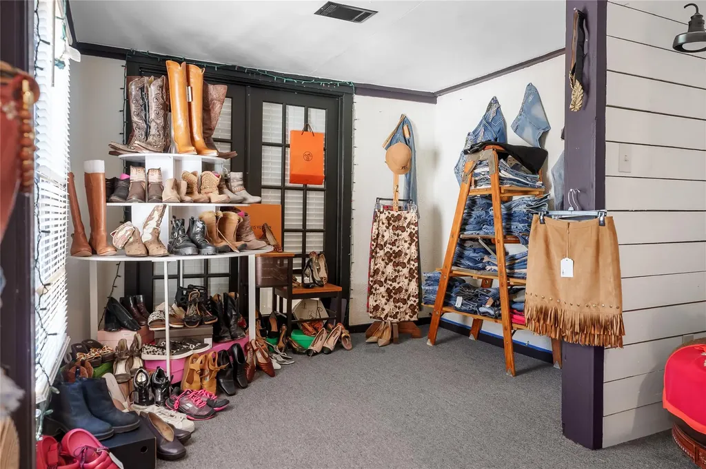 209 S Main Street Salado TX 76571