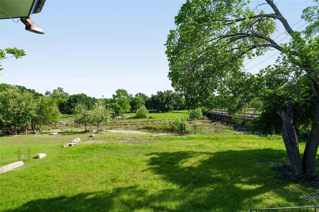 209 S Main Street Salado TX 76571