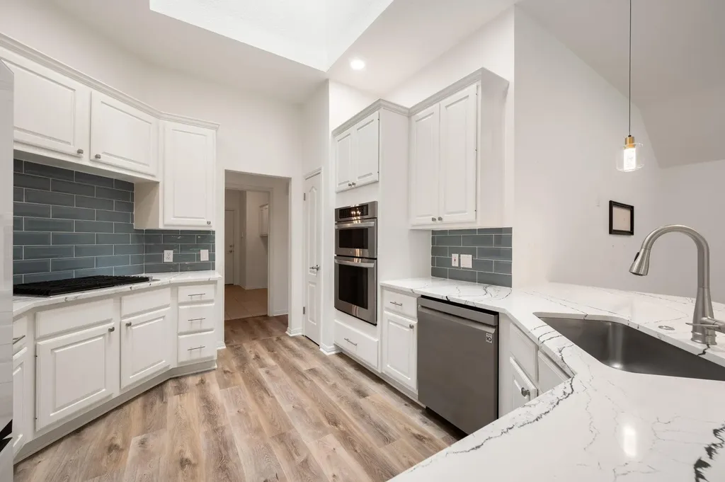 2913 Victoria Cove Round Rock TX 78664